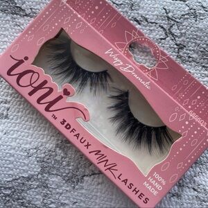 Ioni Lashes